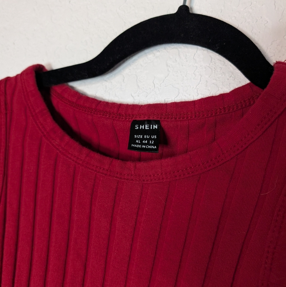 SHEIN Red Ribbed Crop Top - Picture 2 of 3